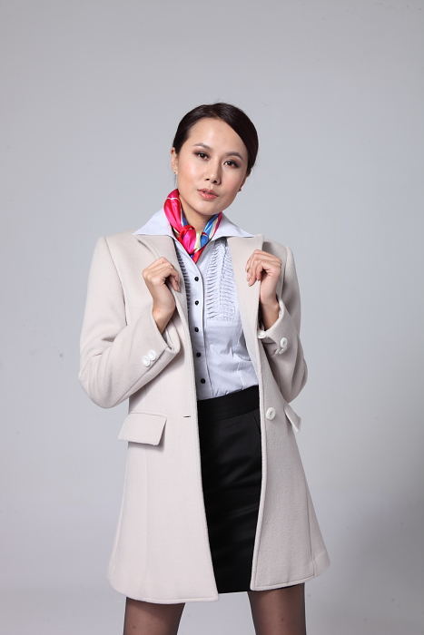 長(zhǎng)款職業(yè)西裝設(shè)計(jì)